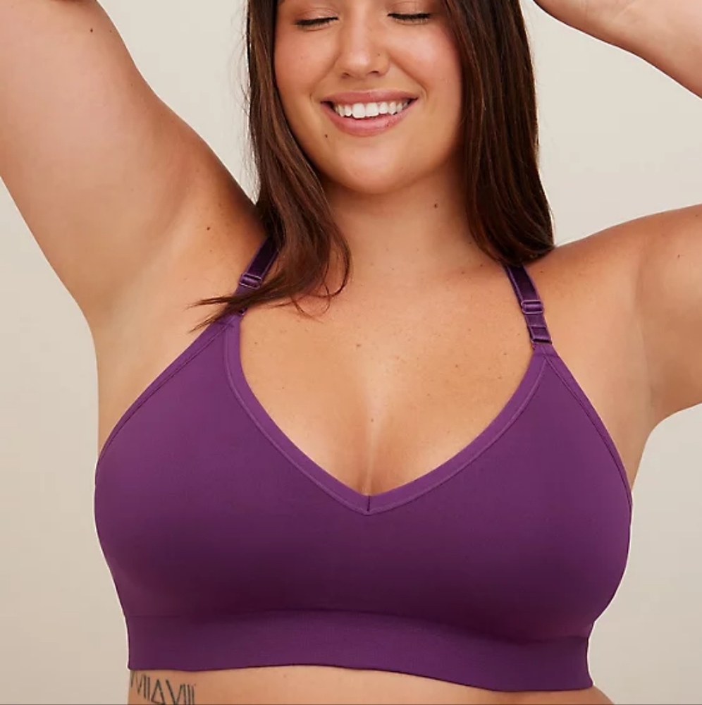 Torrid lightly lined racerback bralette size 4